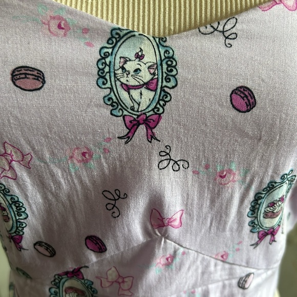 3 for 30 Rare Discontinued Aristocats Marie Retro crop top - Picture 3 of 9